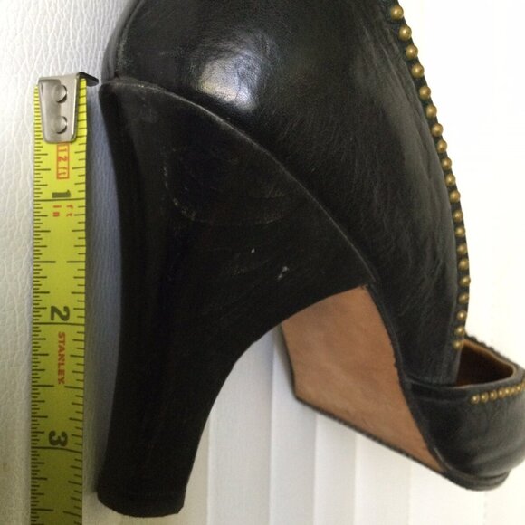 Calleen Cordero Hand Made Black Heels Brass Studs - Picture 3 of 6